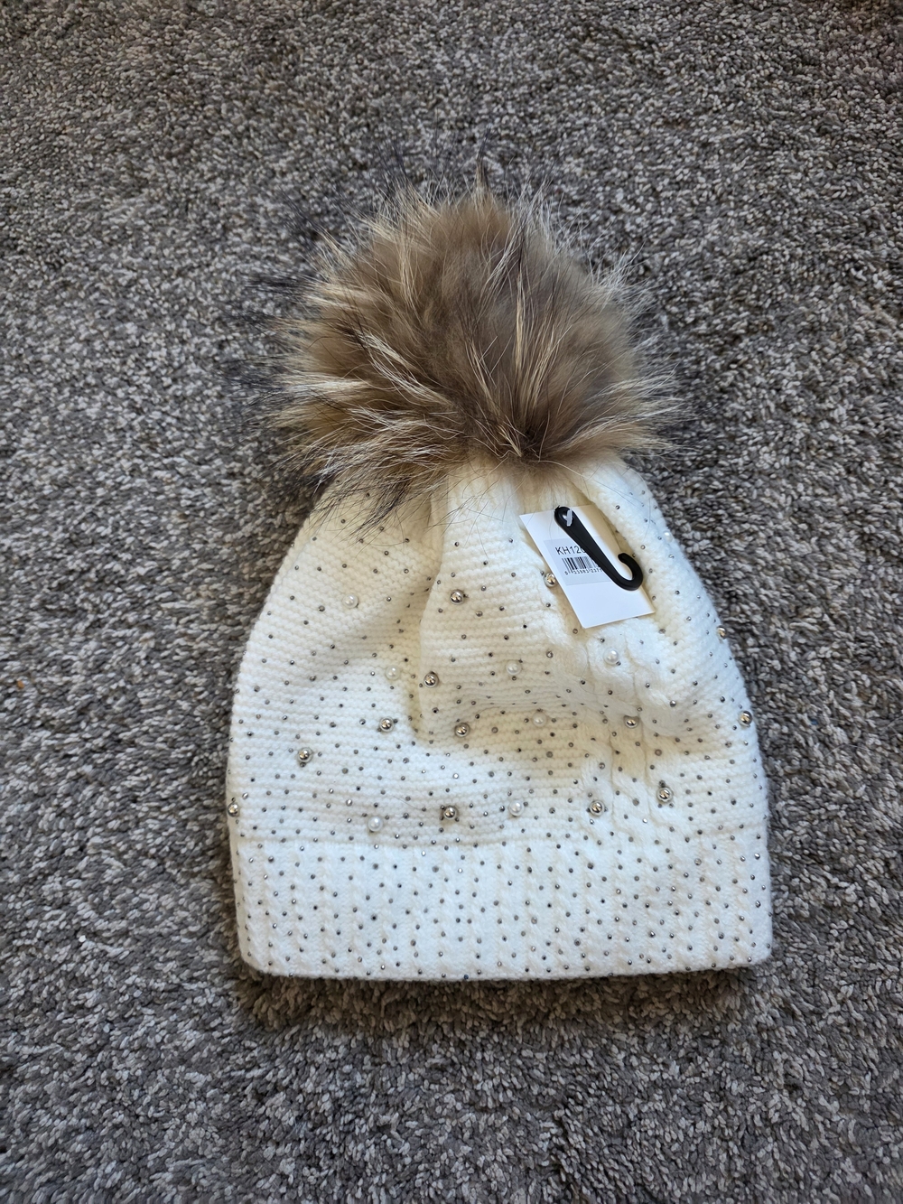 Cream Knit Pom Toque with Faux Fur Pom